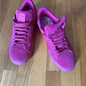 *Like New* Puma Hot Pink Suede Low-Top Sneakers
